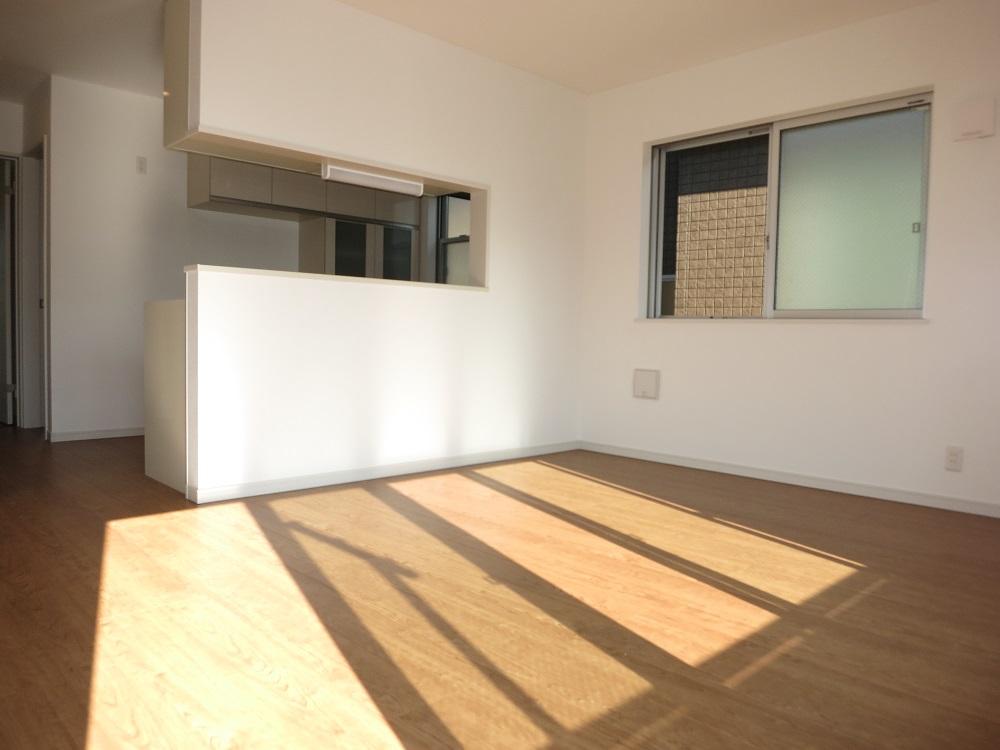 Living. 15 Pledge than of living (11 May 2013) Shooting