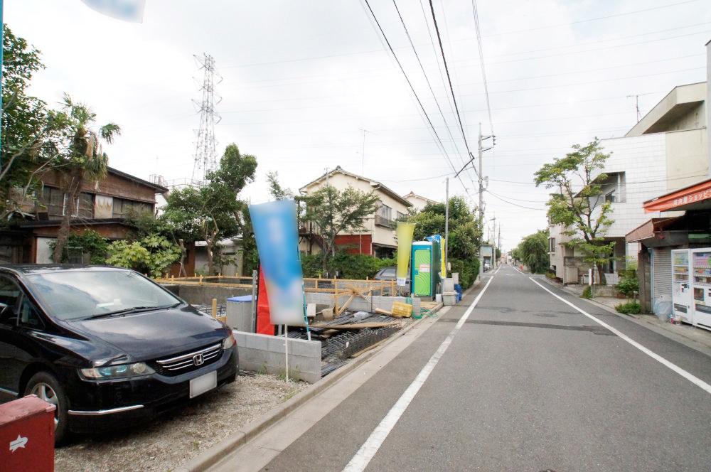 Local photos, including front road. Front 6m road, Car of the crosscut is easy.