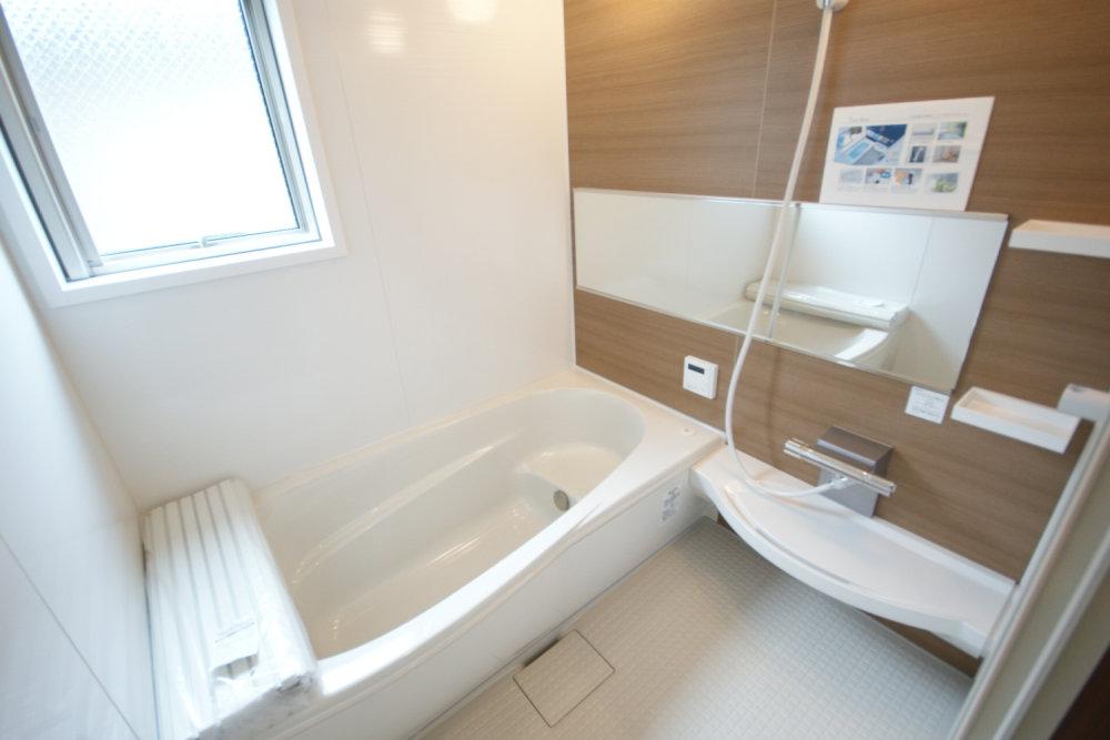 Same specifications photo (bathroom). To 1 pyeong type of bathroom, It marked with a ventilation good window.