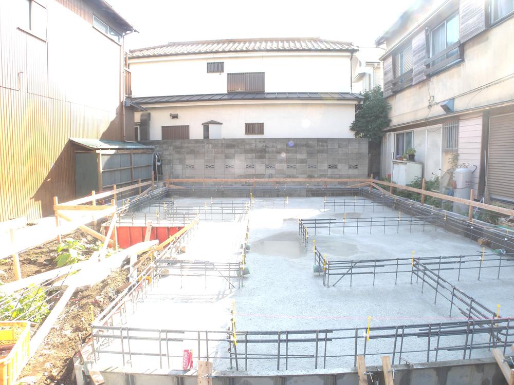 Local appearance photo. Local (10 May 2013) Shooting