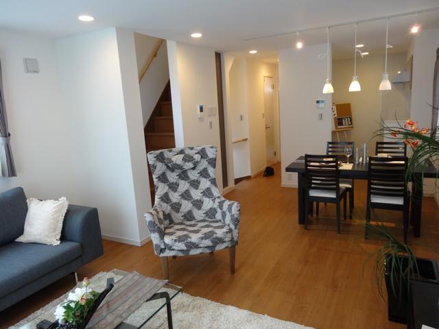 Living. C Building living