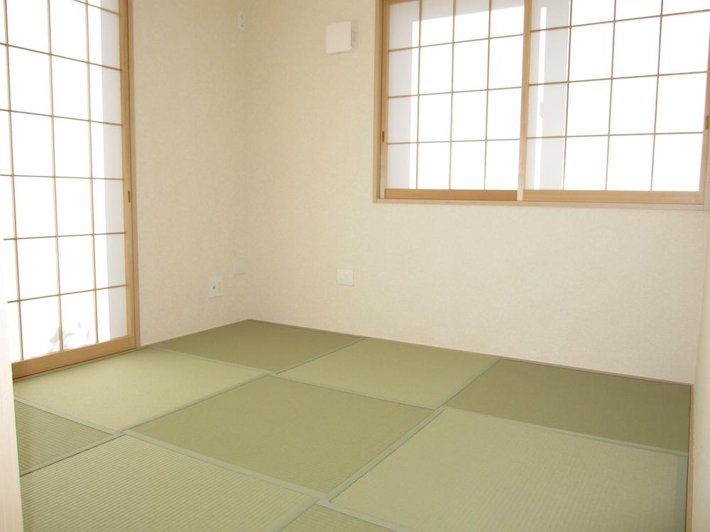 Non-living room. Indoor (12 May 2013) Shooting