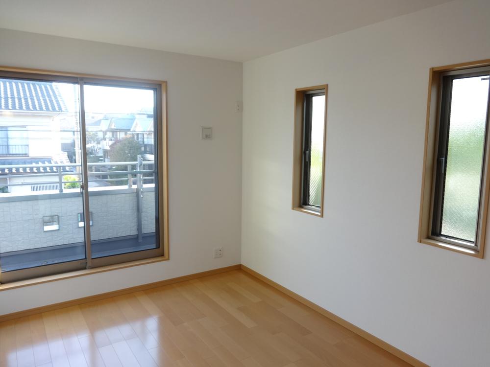 Non-living room. Indoor (10 May 2013) Shooting