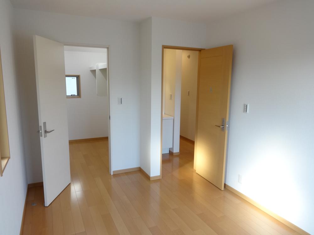 Non-living room. Indoor (10 May 2013) Shooting