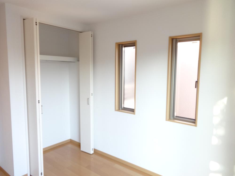 Non-living room. Indoor (10 May 2013) Shooting