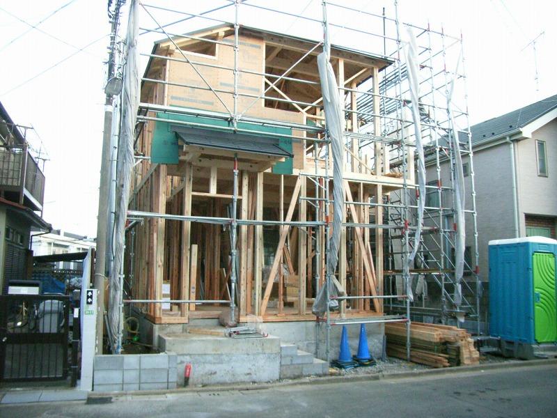 Local appearance photo. Local (12 May 2013) Shooting