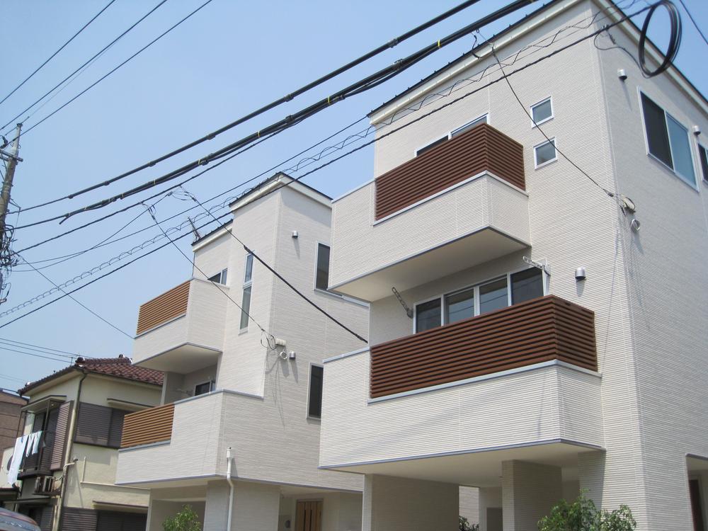 Local appearance photo