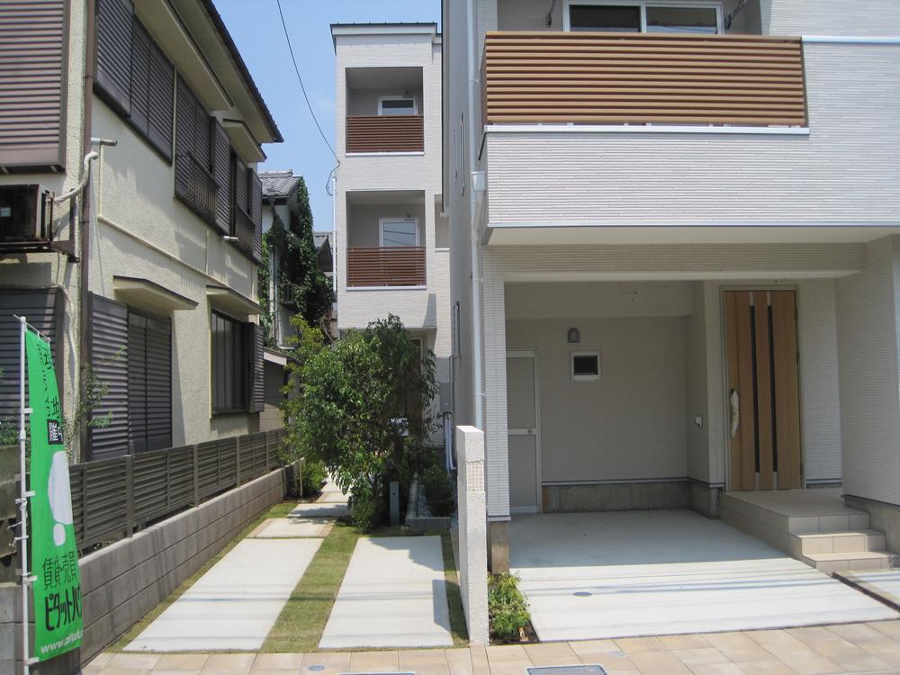 Local photos, including front road