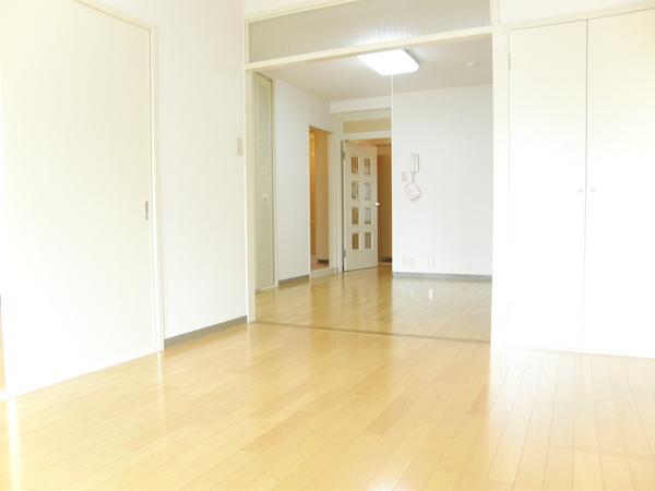 Living and room. The 3DK was renovated in 2LDK!