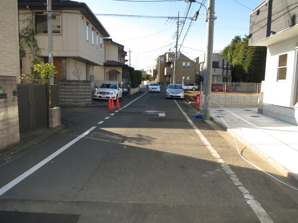 Local appearance photo. Local (12 May 2013) Shooting