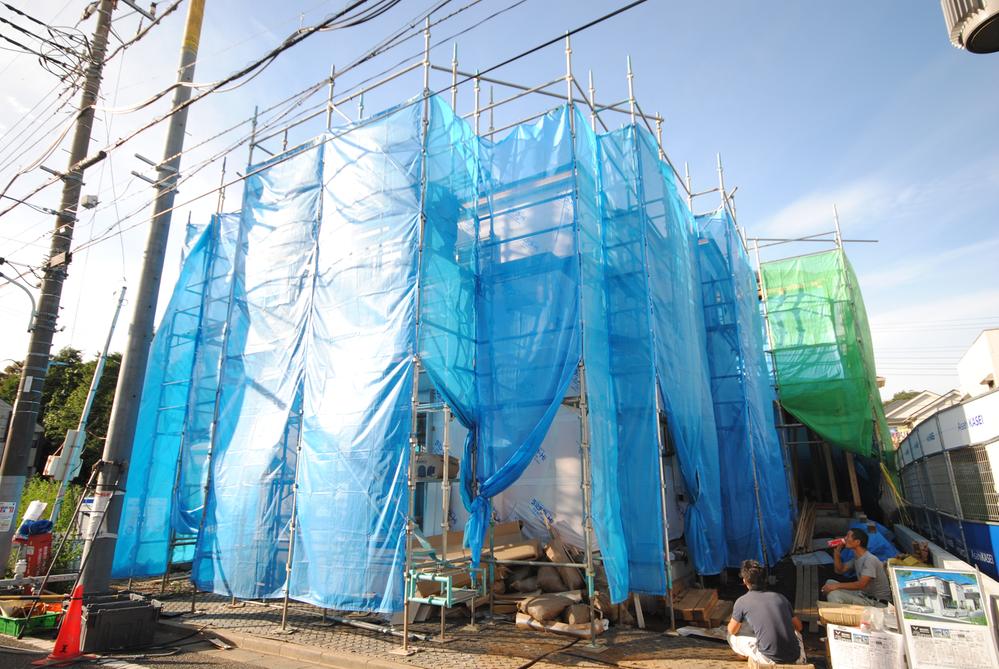 Local appearance photo. Local (10 May 2013) Shooting