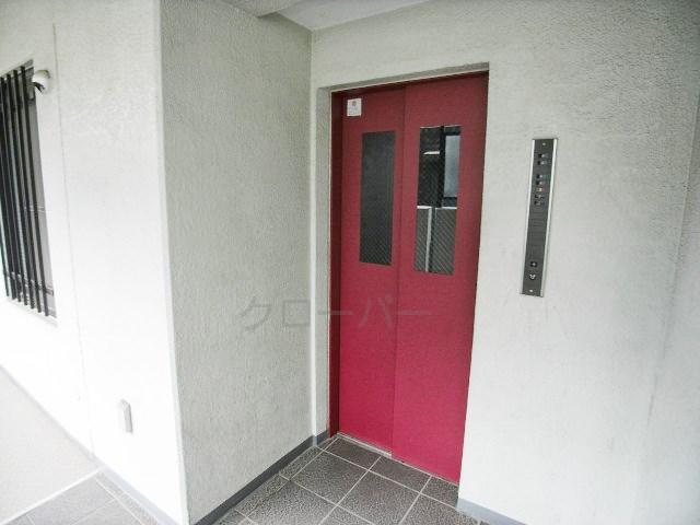 Other common areas. Elevator
