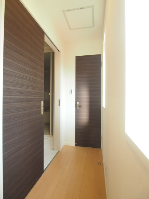 Other room space. Feeling of luxury uses joinery!