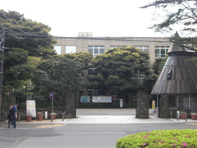 University ・ Junior college. Musashi University (University of ・ 310m up to junior college)