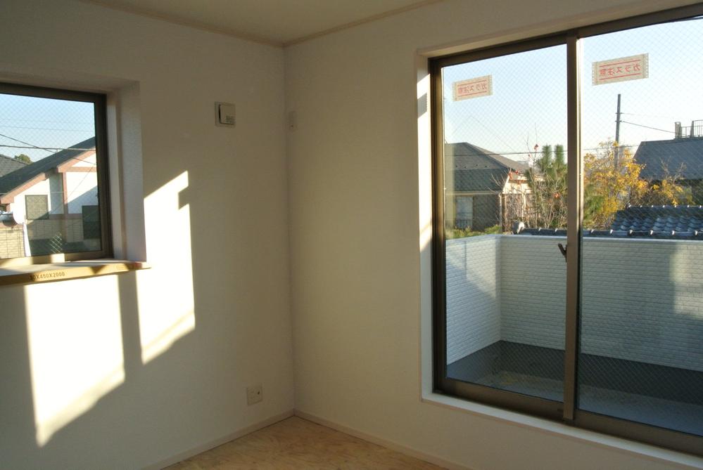 Non-living room. Indoor (12 May 2013) Shooting