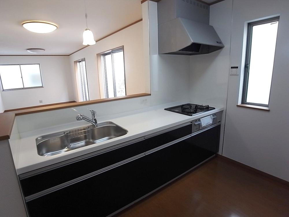 Same specifications photo (kitchen). Kitchen construction cases