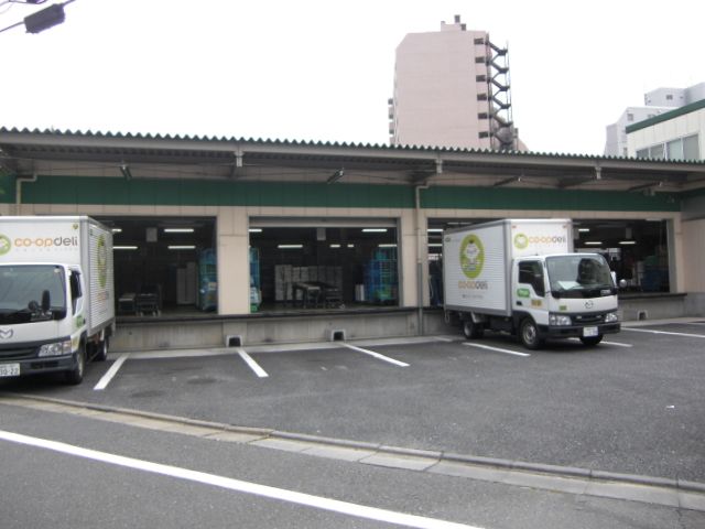 Supermarket. Kopuderi until the (super) 240m