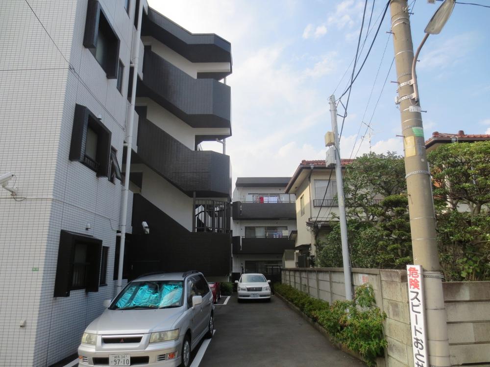 Local appearance photo