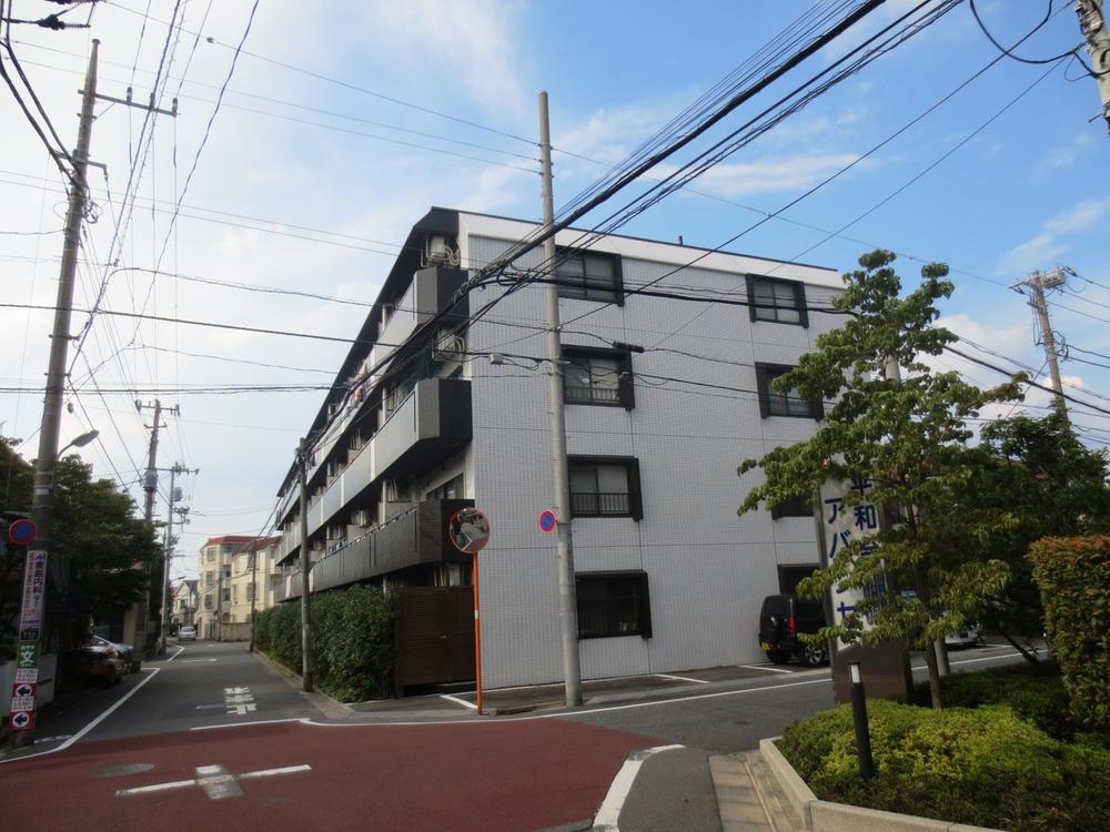 Local appearance photo