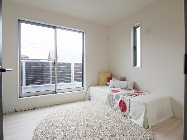 Same specifications photos (Other introspection). Same specifications