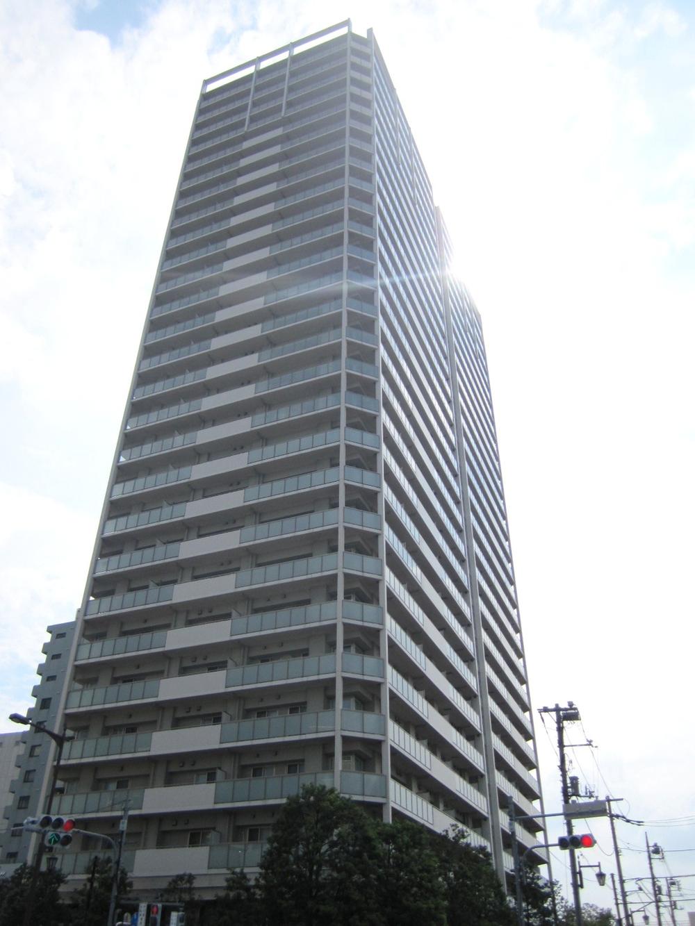 Local appearance photo. Local (10 May 2013) shooting Total units 257 units Nomura Real Estate condominium