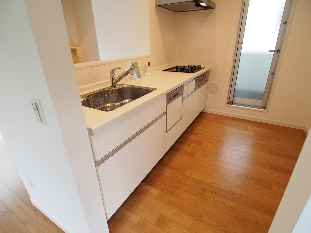 Same specifications photo (kitchen). Same specifications