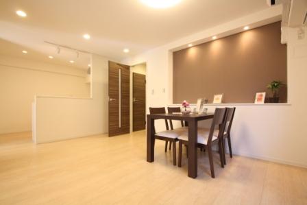 Living. Indoor (12 May 2013) Shooting