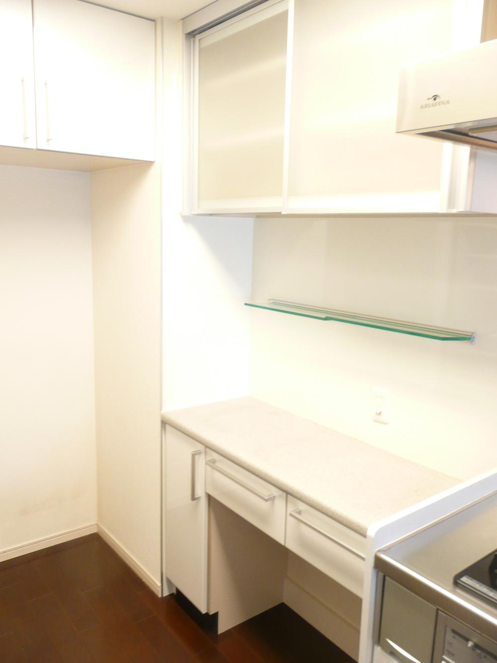 Kitchen. Kitchen storage