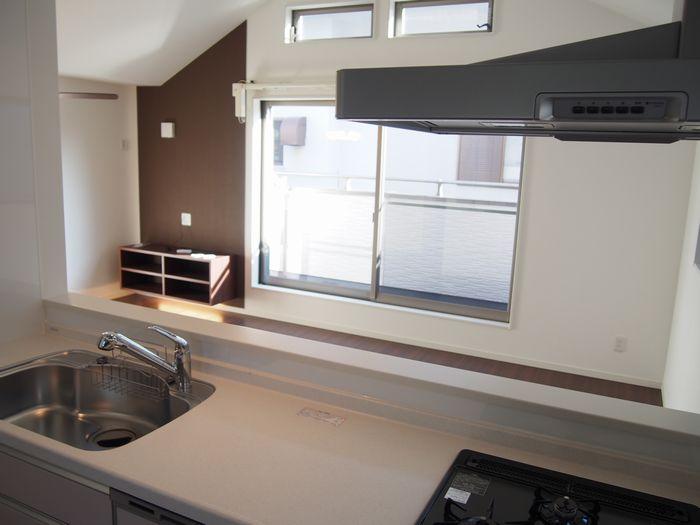 Kitchen. B Building ・ LDK from the kitchen