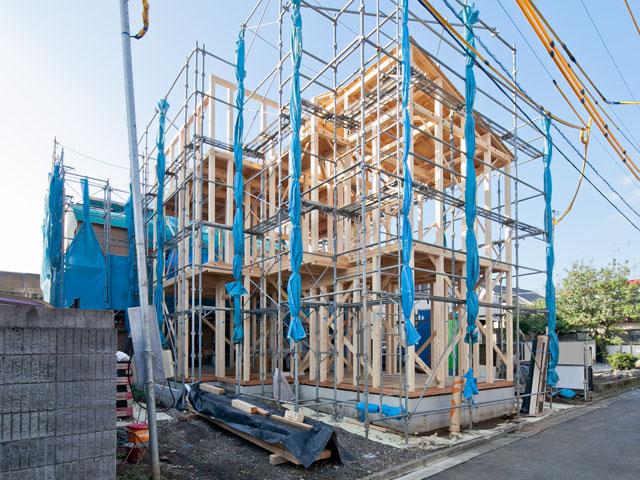 Local appearance photo. Local (10 May 2013) Shooting