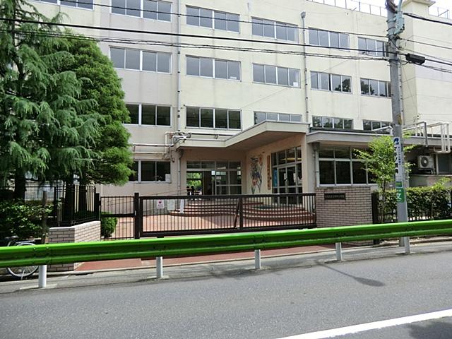 Primary school. 486m to Nerima Shakujii Elementary School