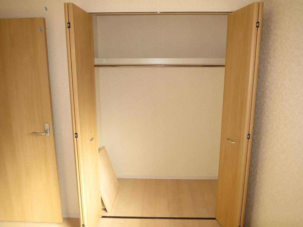 Receipt. Local (12 May 2013) Shooting