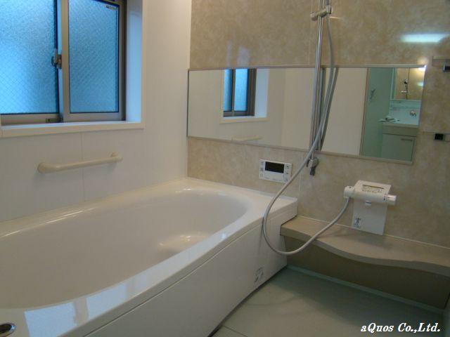 Bathroom. Indoor (12 May 2013) Shooting