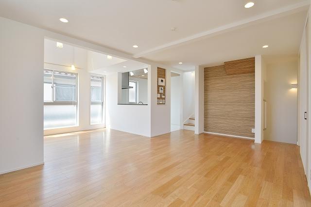 Same specifications photos (living). Living example of construction