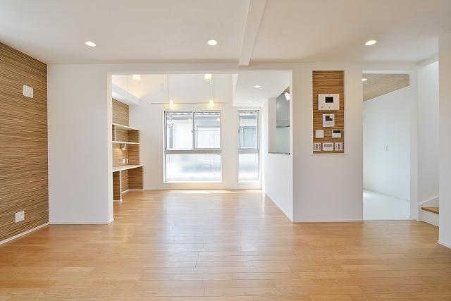 Same specifications photos (living). Living example of construction