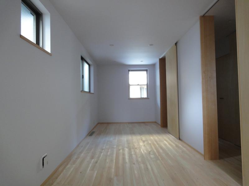 Non-living room. (December 2013) Shooting