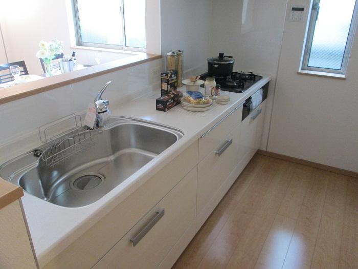 Kitchen. Same specifications