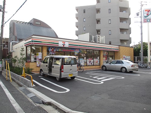 Convenience store. Seven-Eleven Nerima Kitamachi 6-chome up (convenience store) 235m