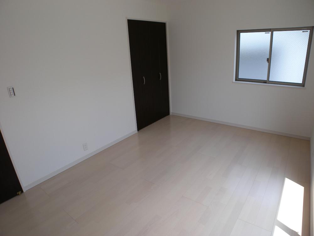 Non-living room. Indoor (July 2013) Shooting