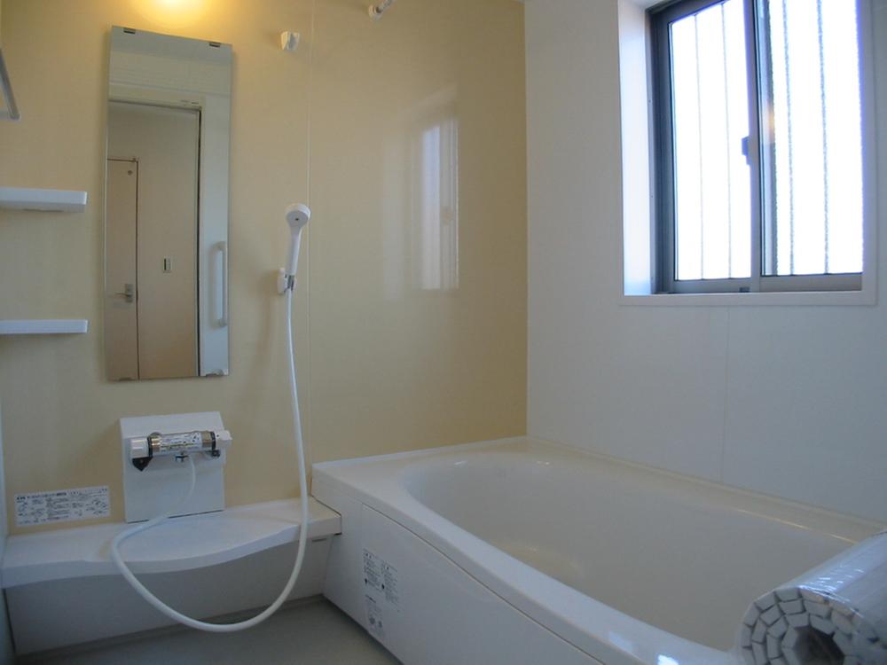 Same specifications photo (bathroom)