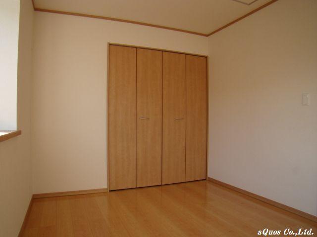 Non-living room. Indoor (11 May 2013) Shooting