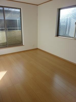 Non-living room. Indoor (12 May 2013) Shooting