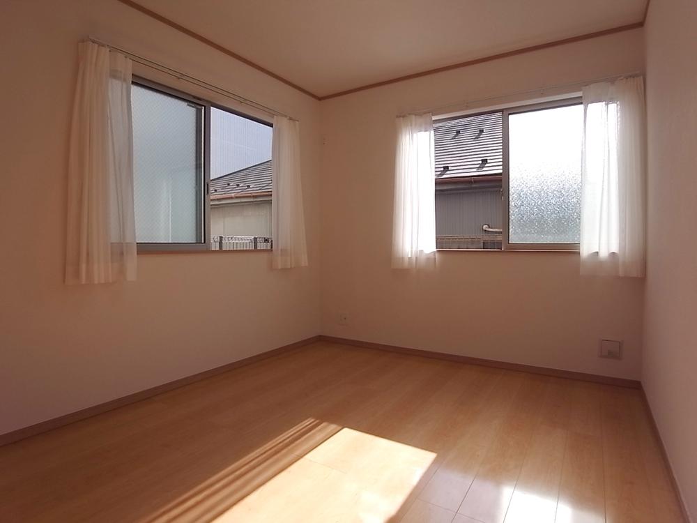 Same specifications photos (Other introspection). Western-style construction cases