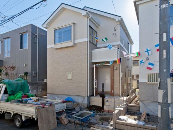 Local photos, including front road