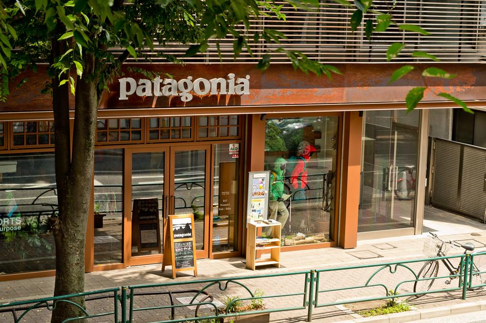 Other. Outdoor specialty shop Patagonia. Light hiking goods and climbing, etc., It will support a wide range of assortment. Many also goods that can be everyday use. Walk is fun even going to find a variety of spot temple.