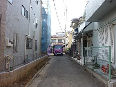 Local photos, including front road. Local (12 May 2013) Shooting