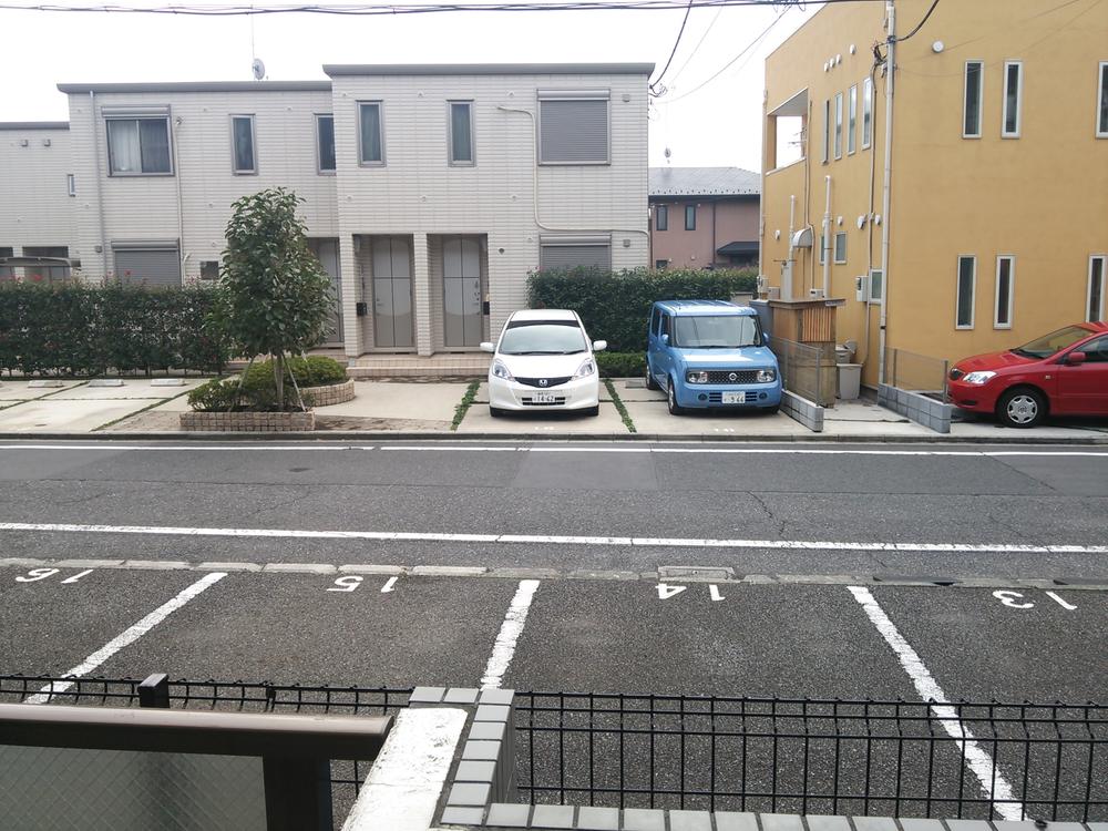 View photos from the dwelling unit. View from the site (November 2013) Shooting