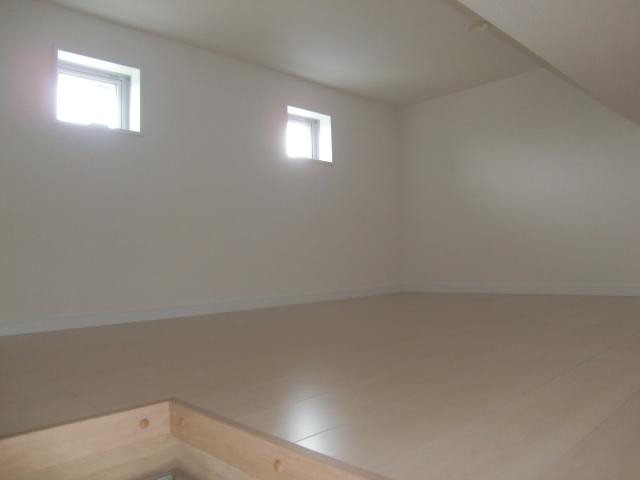 Receipt. Attic storage whopping 5.75 Pledge. It will put put anything. 