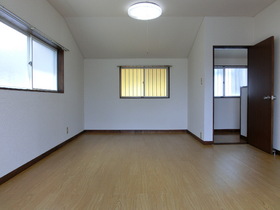 Living and room. The arrangement of the spacious to things is also easy to.