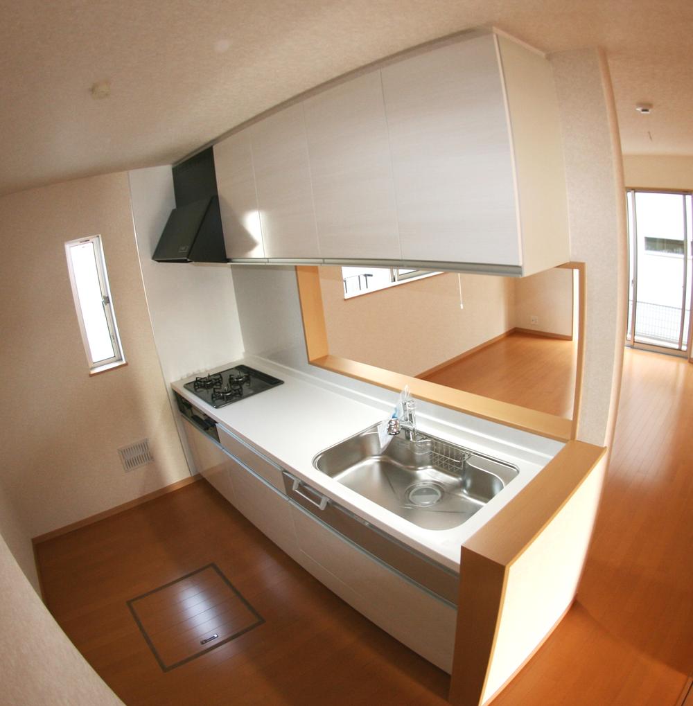 Same specifications photo (kitchen)